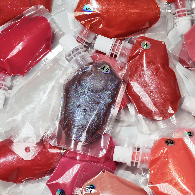 Kantong Plastik 200Ml Tas Nosel Lip Gloss Vegan dan Pigmen Dasar Lipgloss Jadi Bebas Kekejaman